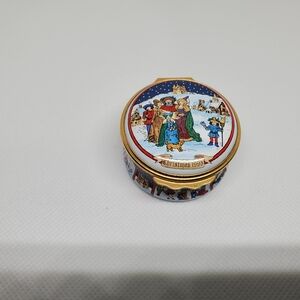 Halcyon Days Festive Christmas Trinket Box 1993.